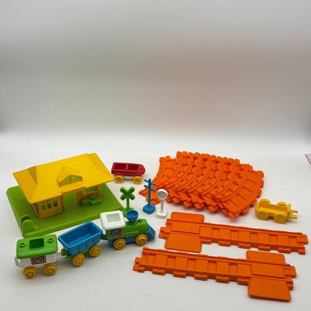 Vintage 1981 Sesame Street Train Set No Figures Orange Track Railroad Lot